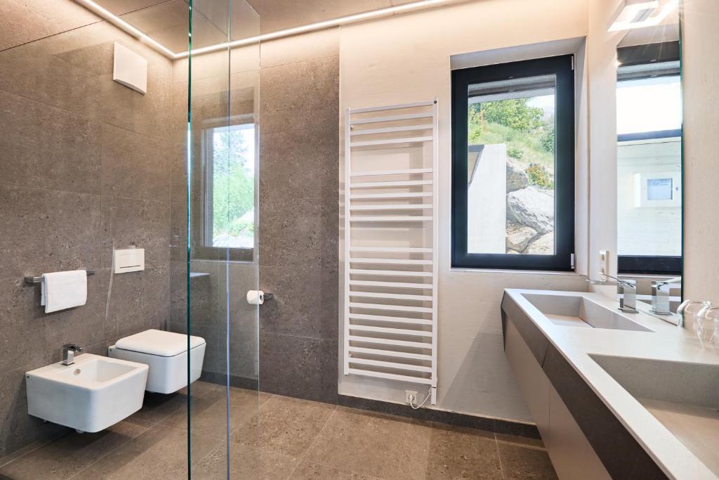 Koupelna v ubytování Arua Private Spa Villas