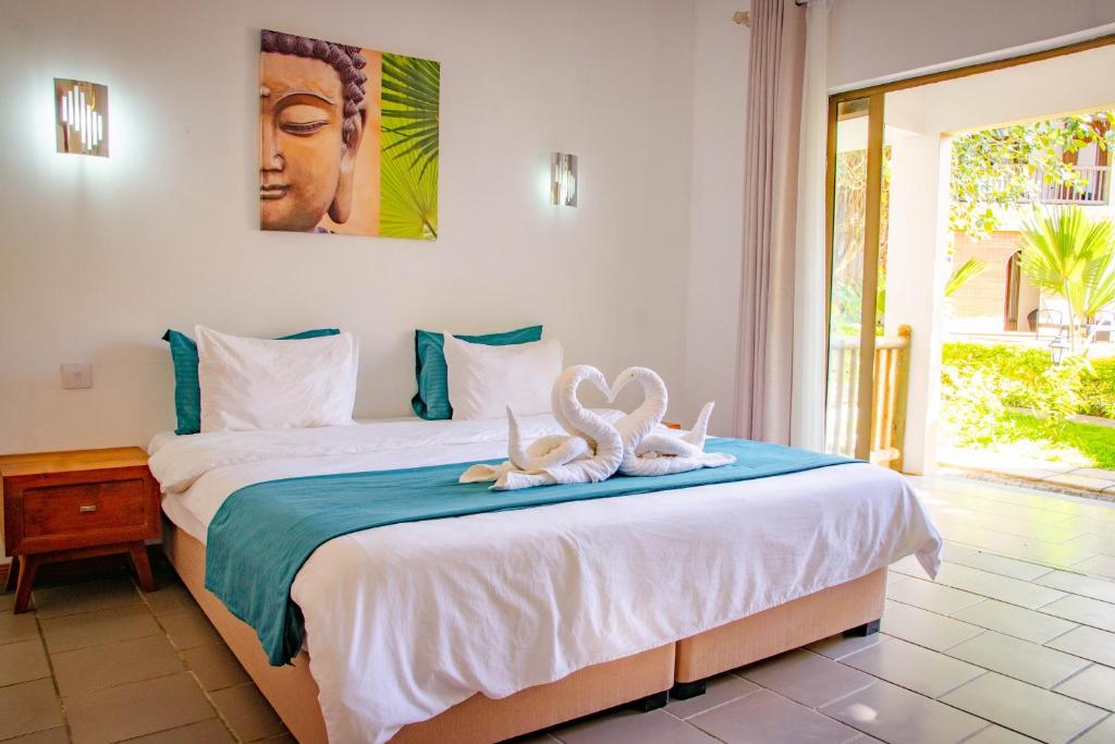 The Garden Lodge Pereybere - Piscine & Jardin - Viervoudige Kamer Met Uitzicht Op De Tuin
