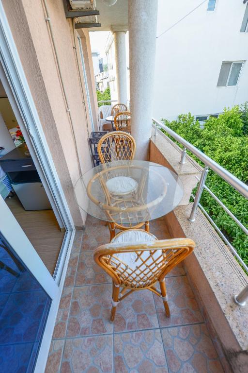 Balkón nebo terasa v ubytování Rexha Apartments