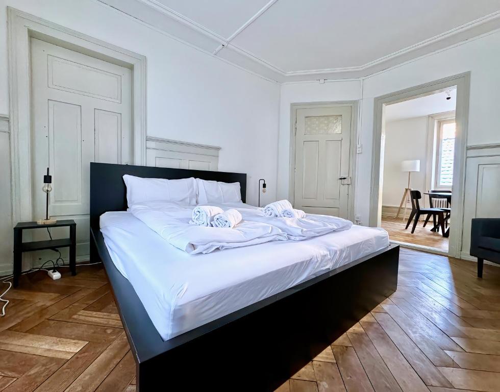 CityCentral 2 bedroom flat near main station - Resim 43