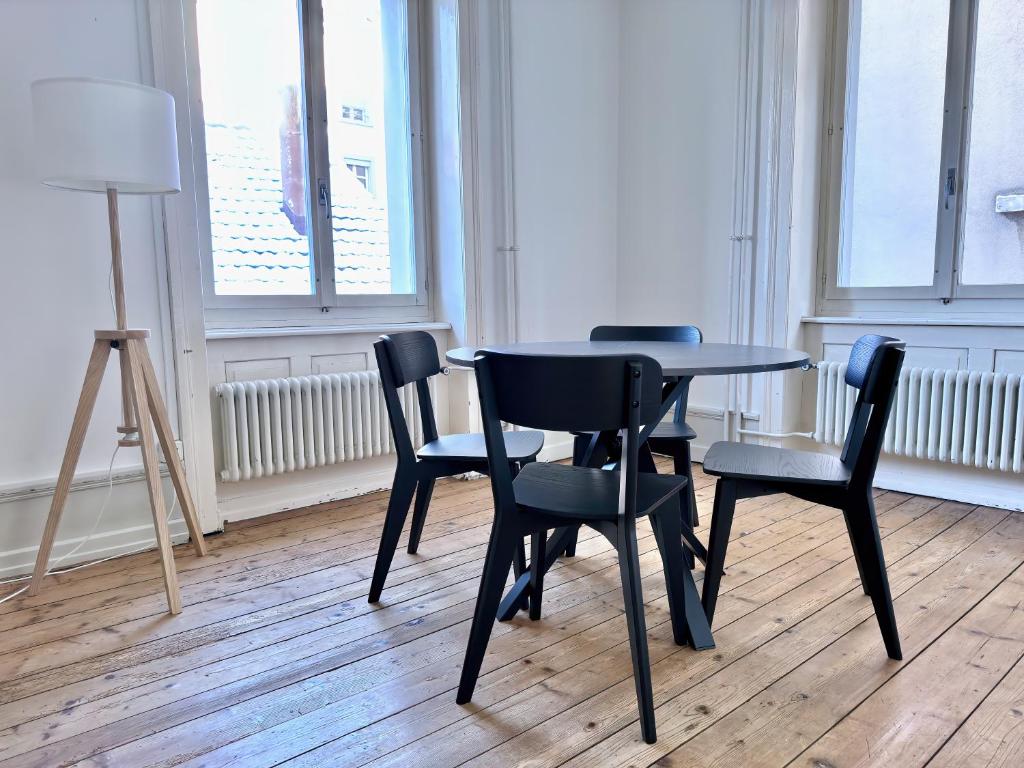 CityCentral 2 bedroom flat near main station - Resim 33