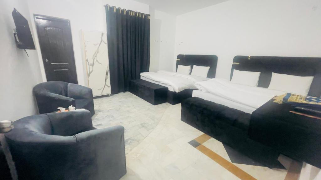 Hotel Multan One - Deluxe Family Room