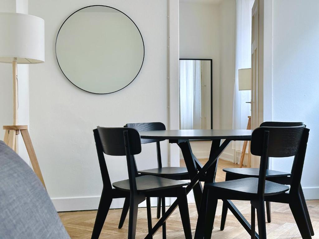 CityCentral 2 bedroom flat near main station - Resim 9