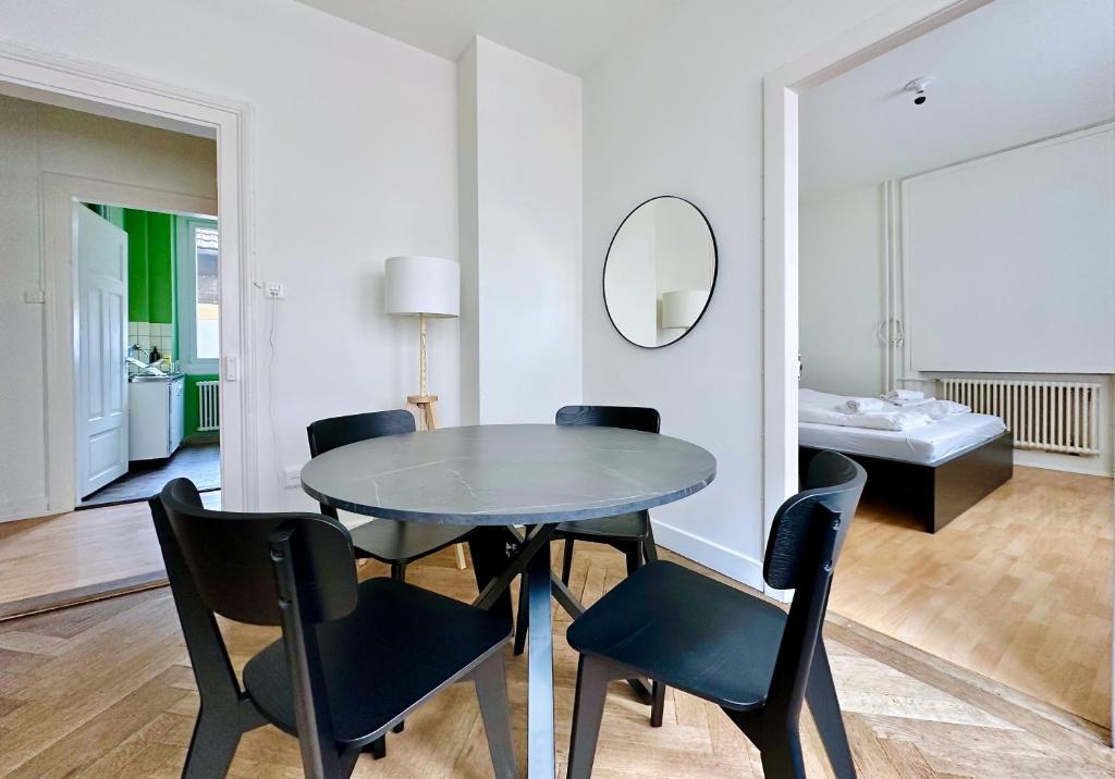 CityCentral 2 bedroom flat near main station - Resim 13