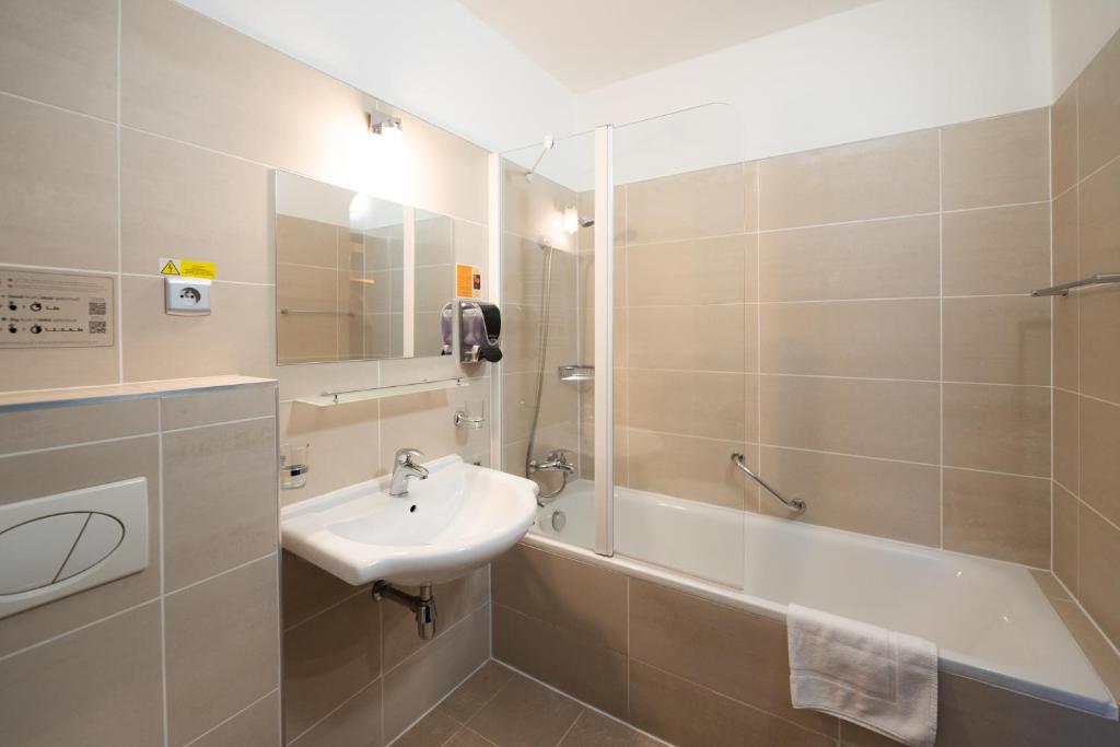 Hotel Liberec - Resim 3