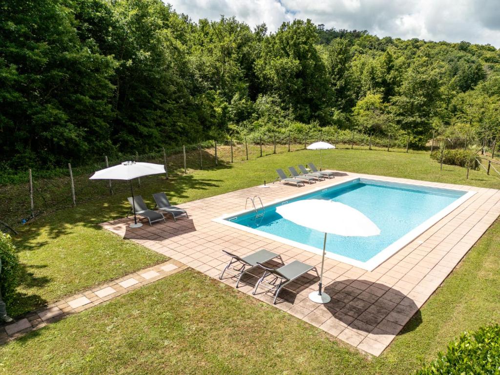 The swimming pool at or close to Holiday Home Il Forno by Interhome