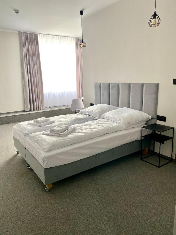 E-Hotel Lódz - Resim 17