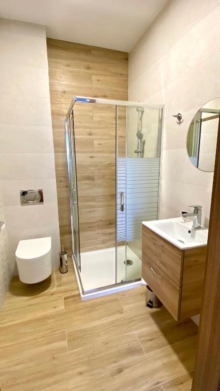 E-Hotel Lódz - Resim 15