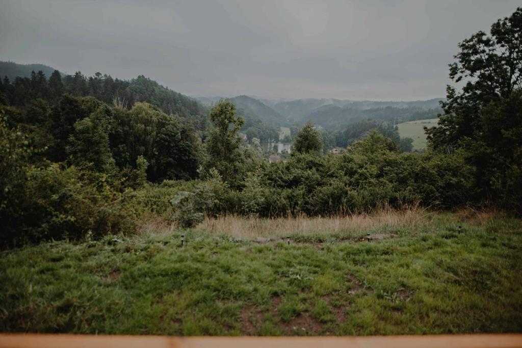 Příroda nedaleko luxury tent