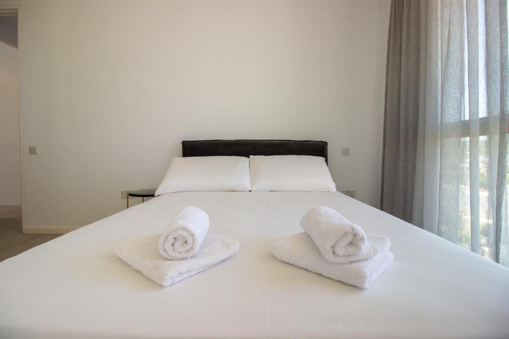 Fotografie z fotogalerie ubytování Luxury 4-bed with sea-views v destinaci Protaras