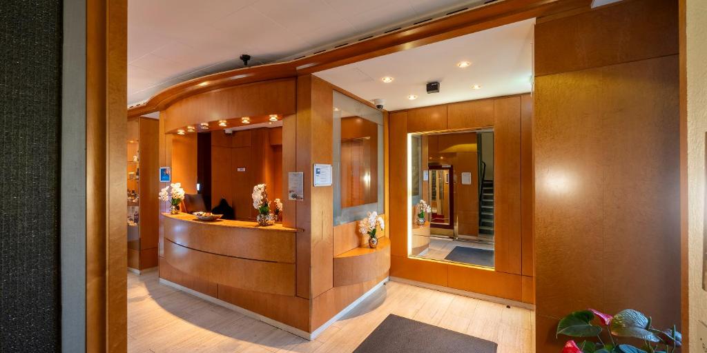 PLAZA INN Rieker Stuttgart Hauptbahnhof - Resim 3