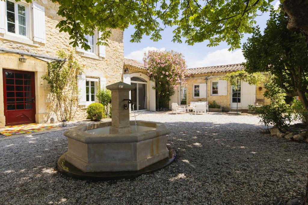 Fotografie z fotogalerie ubytování Chambre d'hôtes - B&B - Fleur de coton chez Manon en Luberon v destinaci Lagnes