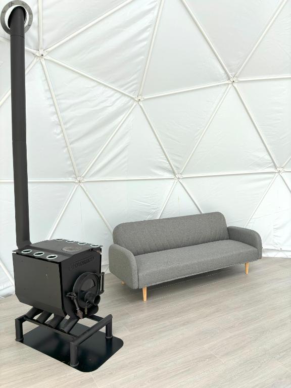 Posezení v ubytování Bubble House glamping telk
