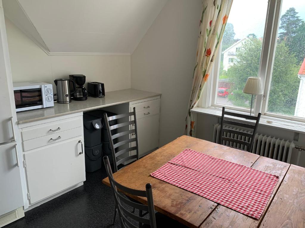 Kuchyň nebo kuchyňský kout v ubytování Good spacious apartment in a central location