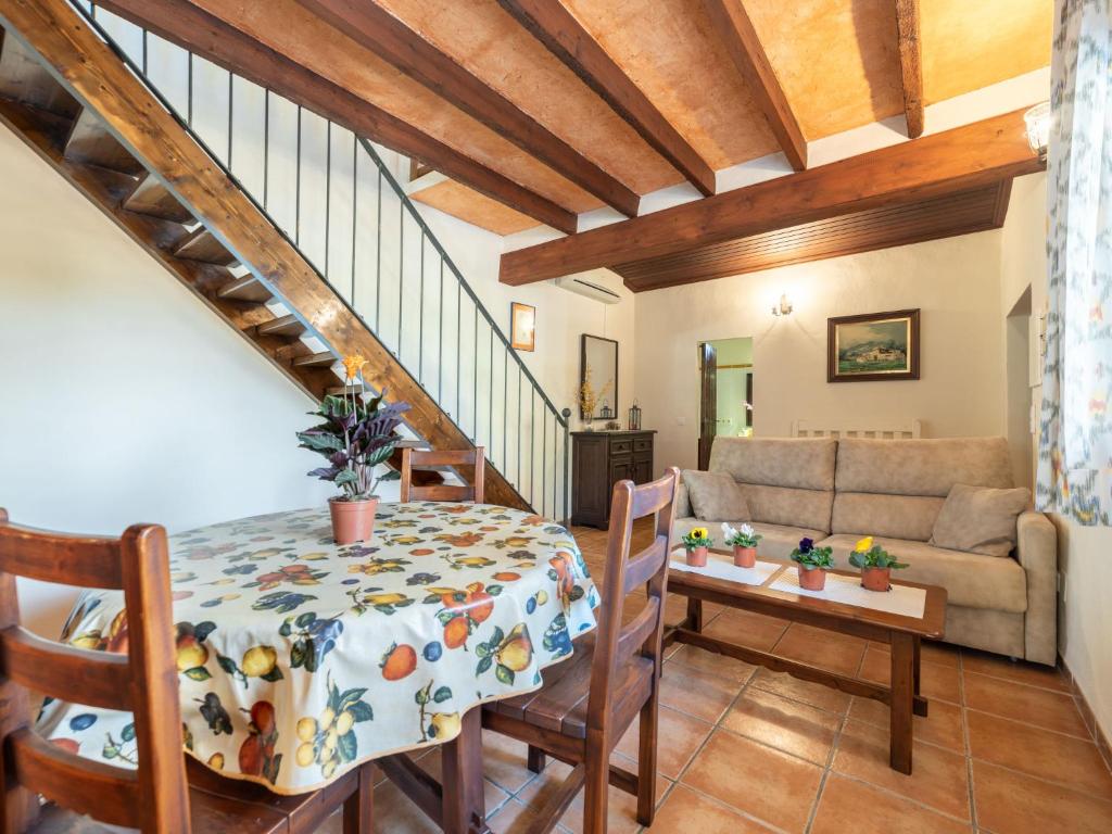 Posezení v ubytování Holiday Home Can Canto by Interhome