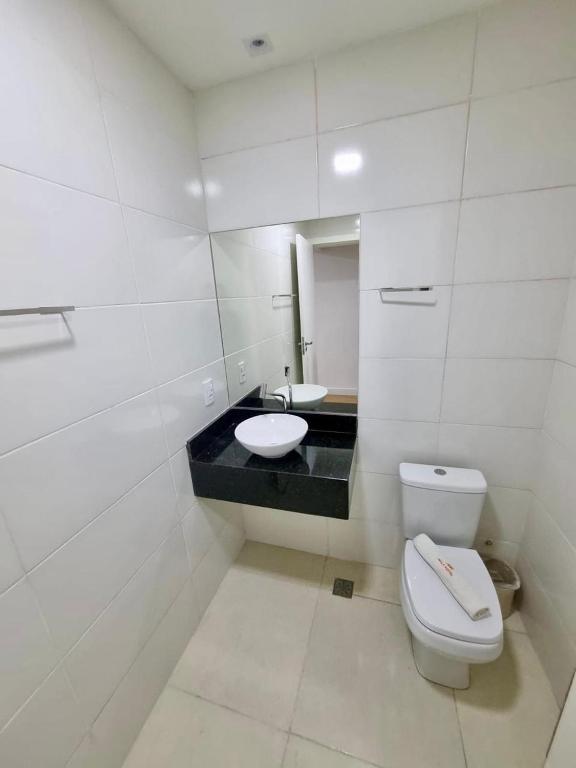 Koupelna v ubytování Max Hotel
