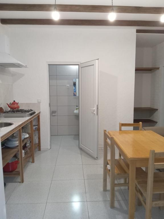 Kuchyň nebo kuchyňský kout v ubytování Rustaveli 220d