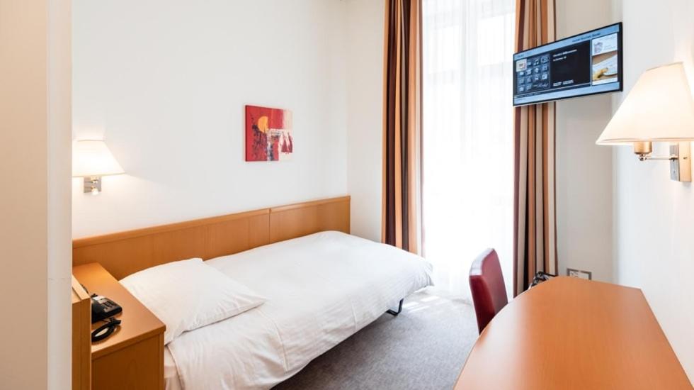 Central City Hotel Rochat - Resim 44