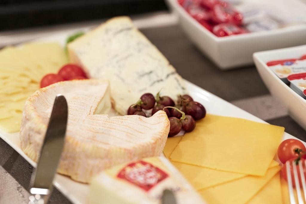 Central City Hotel Rochat - Resim 9