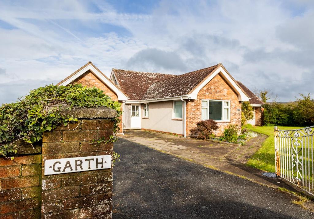 Garth Holiday Bungalow, Dinas Cross