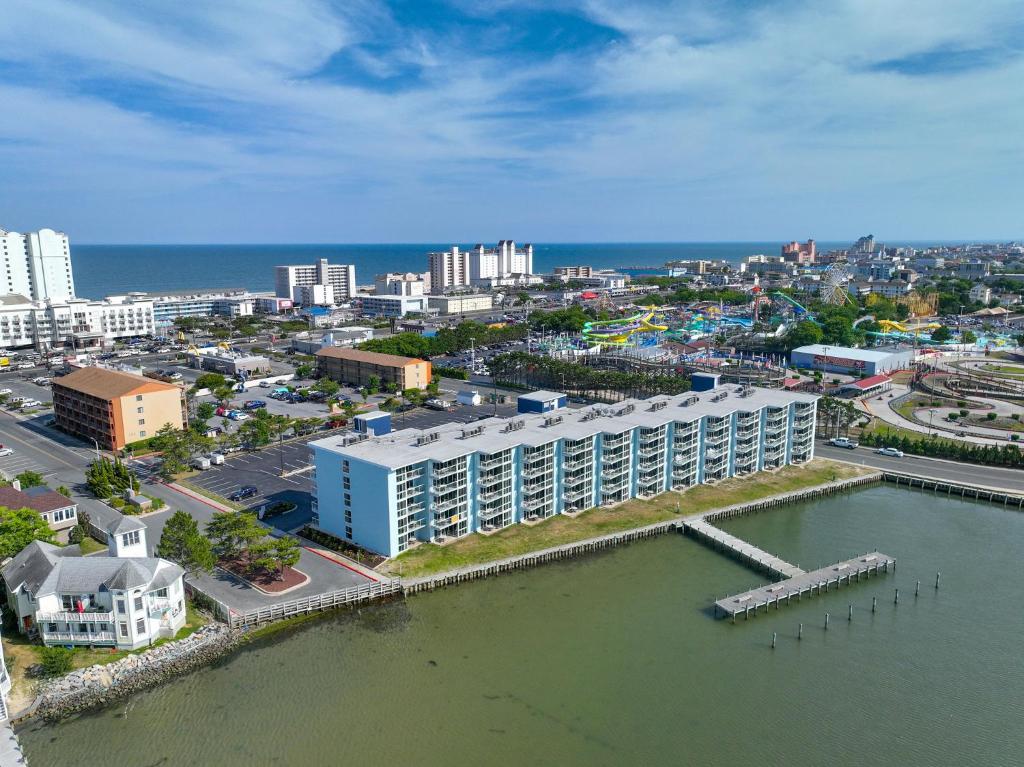 Nespecifikovaný výhled na destinaci Ocean City nebo výhled na město při pohledu z aparthotelu