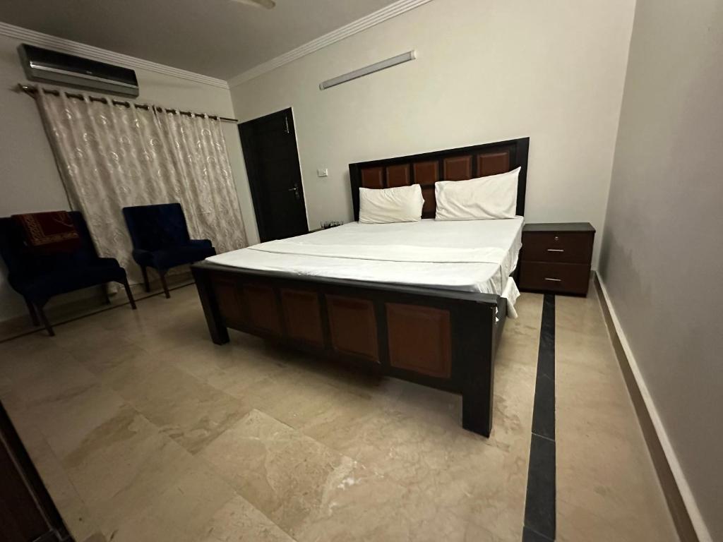 Islamabad Guest House - Deluxe Room