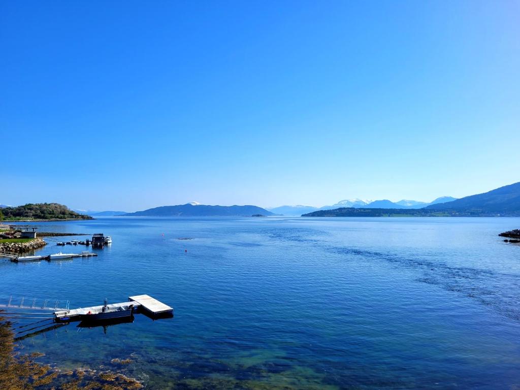 Gallery image of Beautiful panoramic apartment in Vestnes