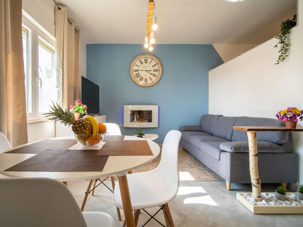 Posezení v ubytování Apartment Lana 2 by Interhome