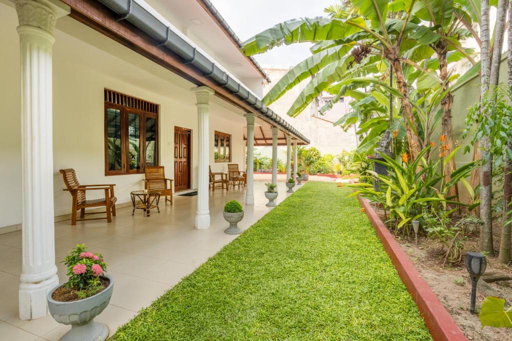 Zahrada ubytování The Islands Breeze Villa