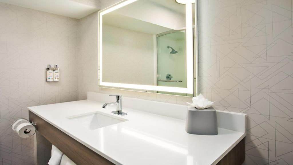 Holiday Inn Express Sedona - Oak Creek by IHG photo