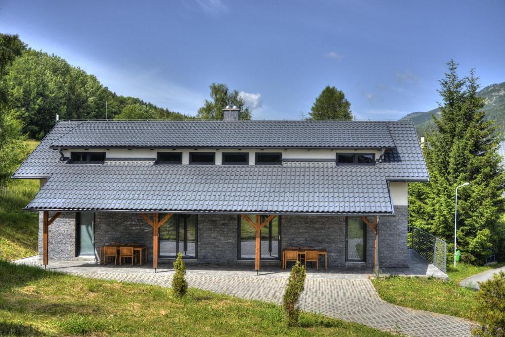 Budynek, w którym mieści się apartament