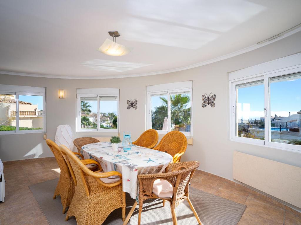 Posezení v ubytování Holiday Home Kalmias by Interhome
