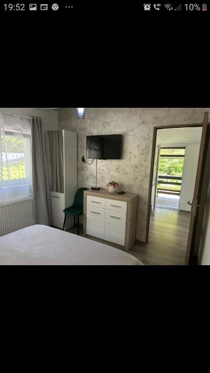 Kuchyň nebo kuchyňský kout v ubytování VILA Ade