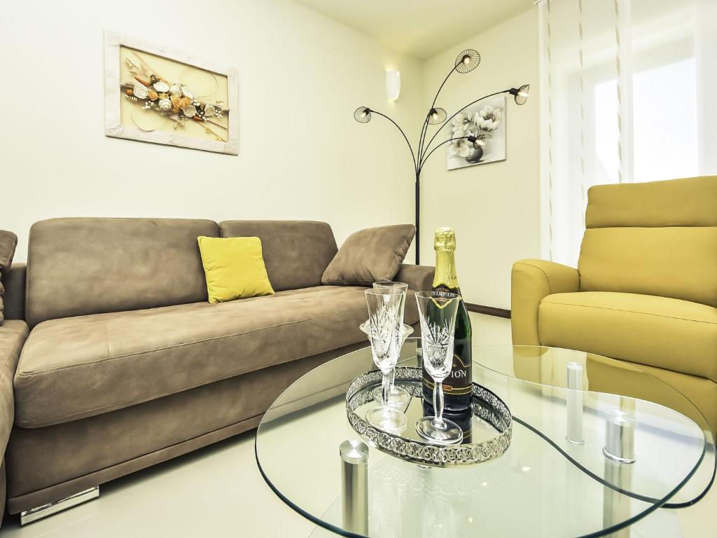 Posedenie v ubytovaní Holiday Home Korina by Interhome