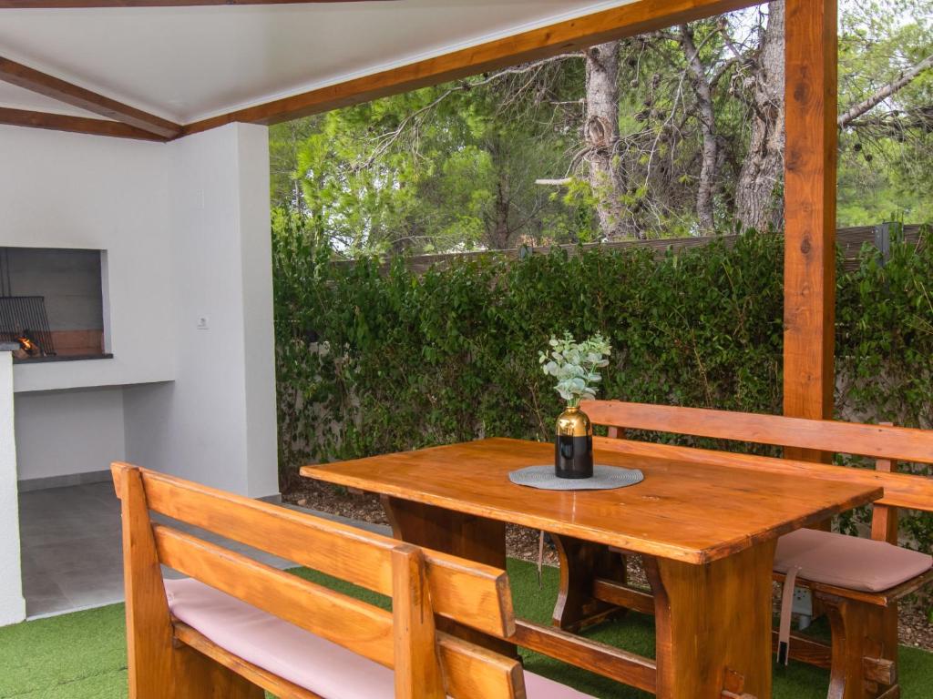 Zahrada ubytování Holiday Home Villa Franko by Interhome