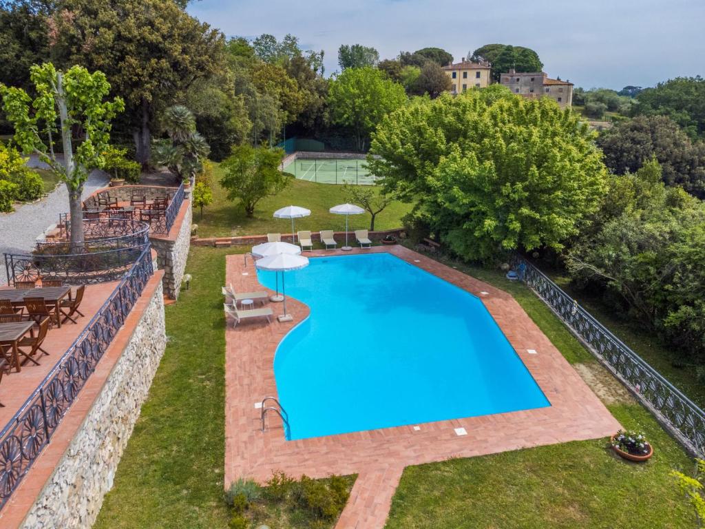 Basen w obiekcie Holiday Home Villa La Guardia Vecchia-2 by Interhome lub w pobliżu