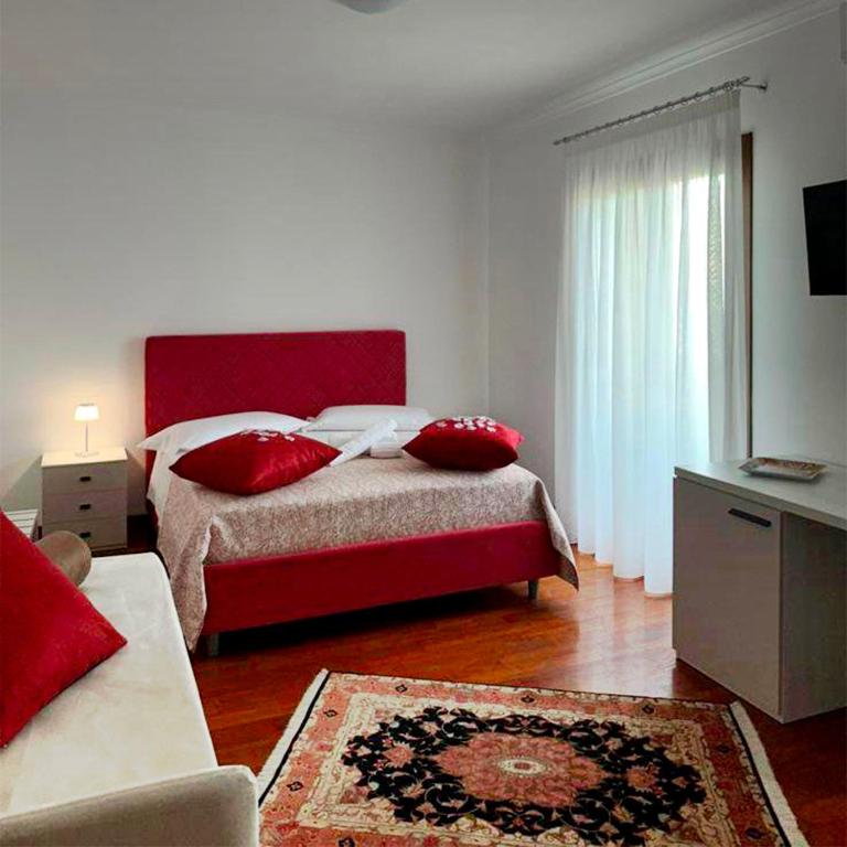 Postel nebo postele na pokoji v ubytování EliMar Villa & Pool