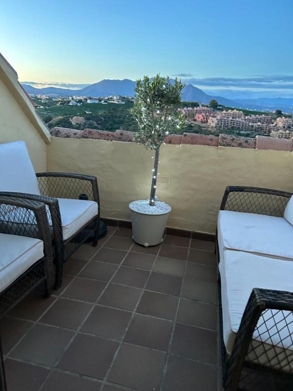 2 Bed Penthouse Apartment