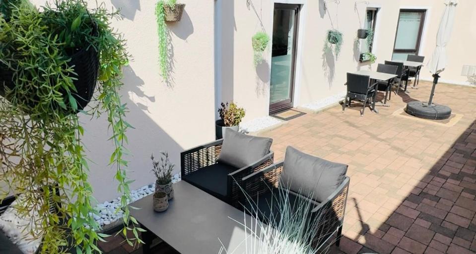 Patio nebo venkovní prostory v ubytování Hotel Zur Linde