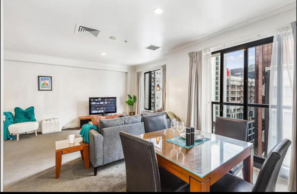 City Serenity 1 BR Apt with Pool - Gym - Resim 13