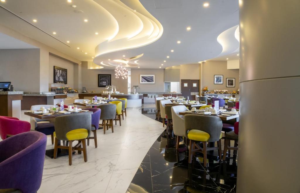 Restaurace v ubytování Sheraton Guadalajara Expo