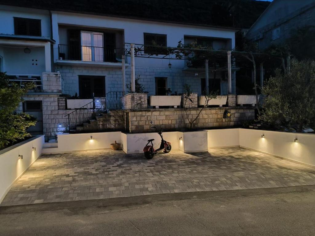 Apartments by the sea Trpanj, Peljesac - 16004