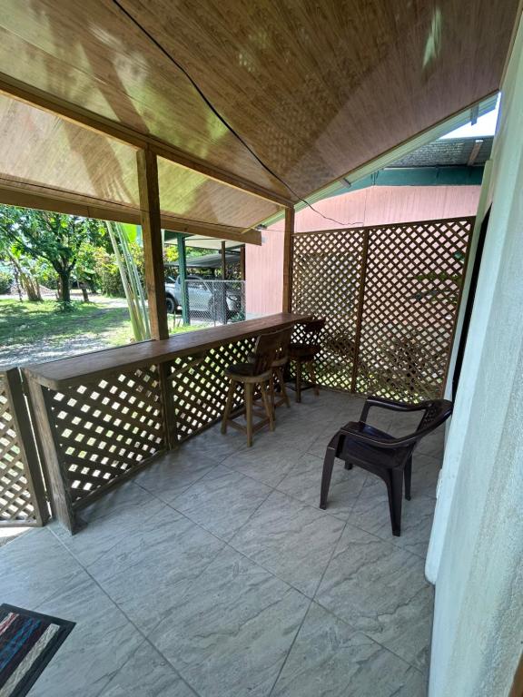 Balkón nebo terasa v ubytování Ballena Oasis Homes & Glamping