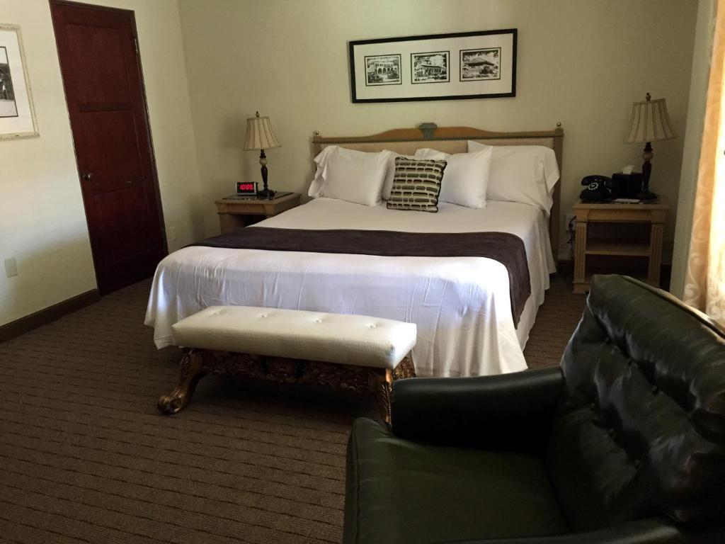 Voodi või voodid majutusasutuse Boulder Dam Hotel toas