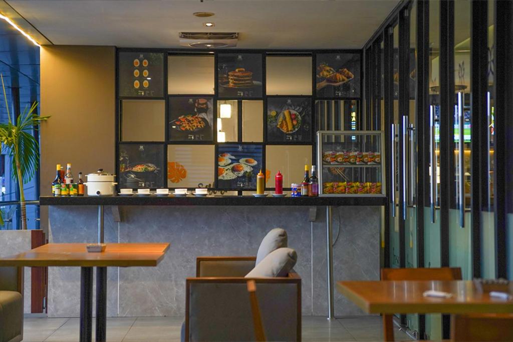Nápoje v ubytování BATIQA Hotel Palembang