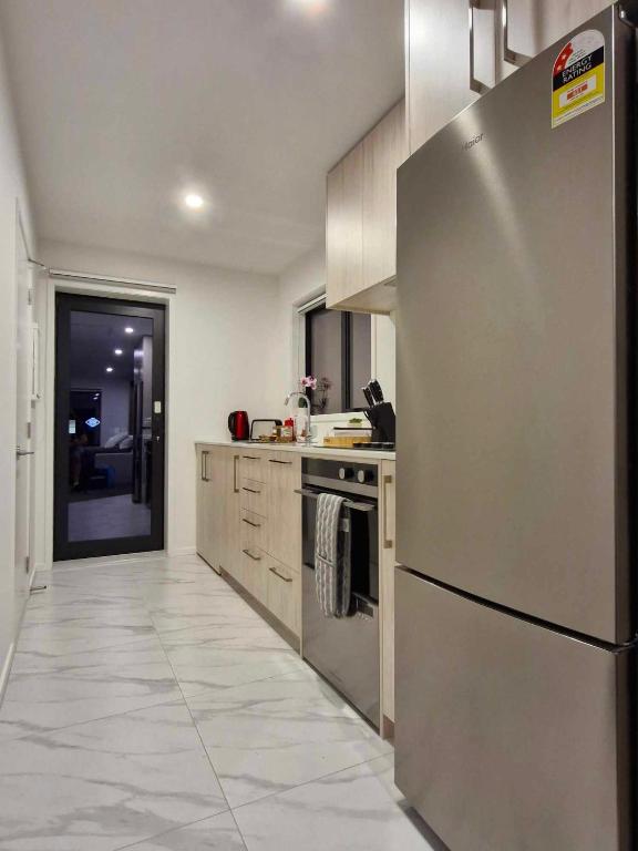Cosy CBD Studio Apartment 12 - Resim 6