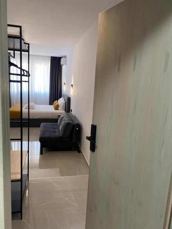 Thess Living Suites - Resim 23