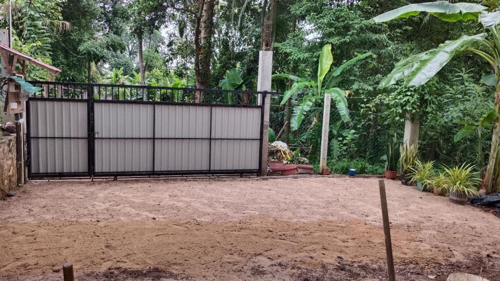 Zahrada ubytování Holiday Home Ragama