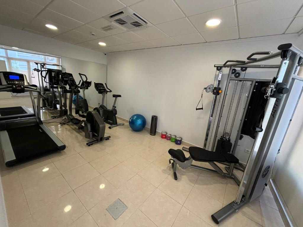 Fitness centrum a/nebo fitness zařízení v ubytování Hotel Los Robles