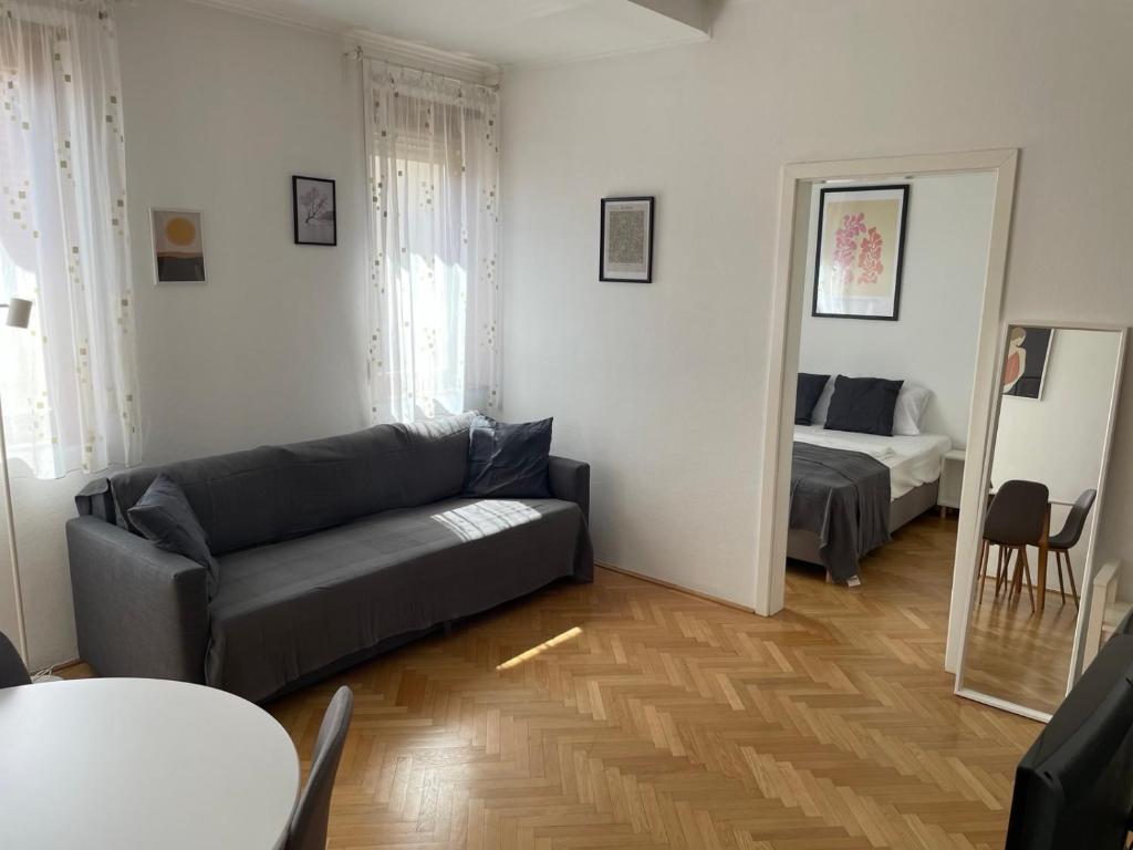 BDA City Apartment 1075 Budapest, Kazinczy utca 52.A. 4. emelet 44 kép - 1